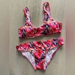 NWOT multicolored bikini